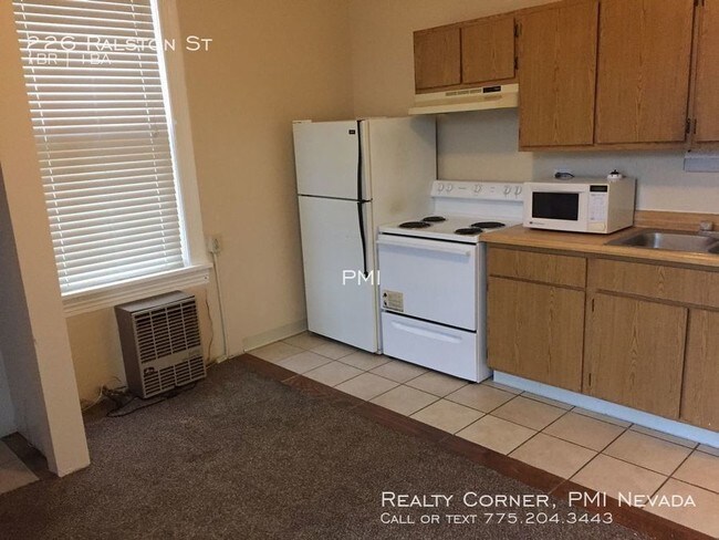 Building Photo - Charming Studio Apartment For Rent