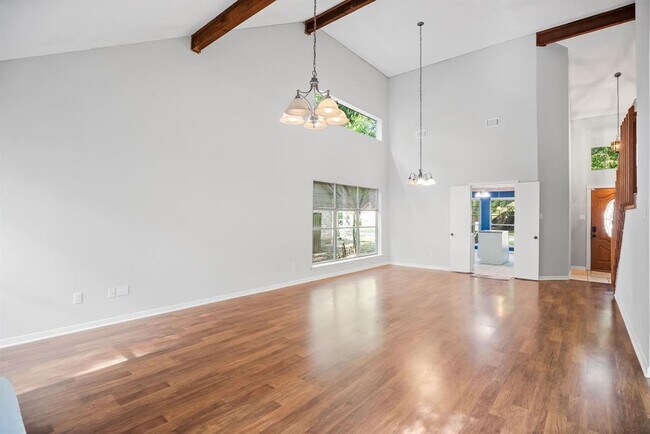 Building Photo - 22 S Rain Forest Ct