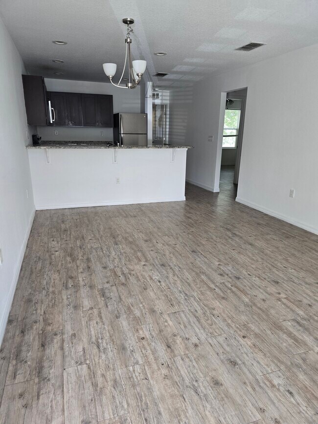 Foto del edificio - 168 Bowie Ln