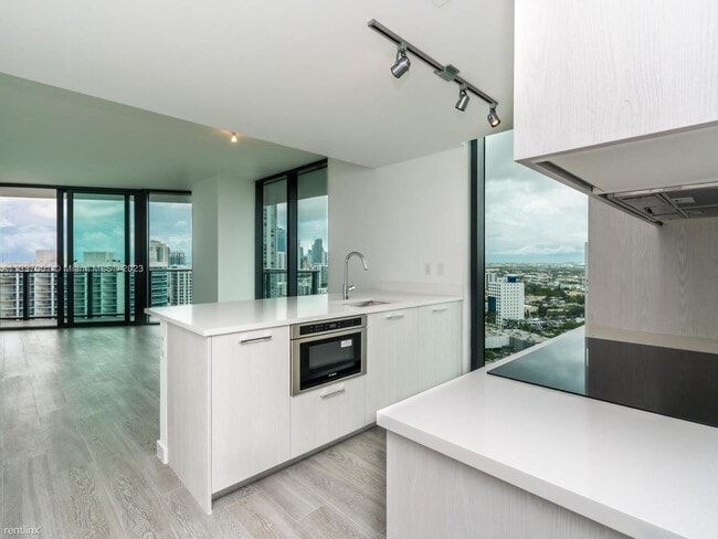 Foto del edificio - 2 br, 2 bath Condo - 501 NE 31st St Luxury...