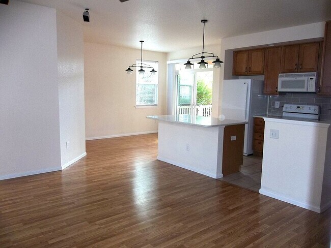 Foto del edificio - Enjoy Comfort and Convenience at Grays Peak Drive