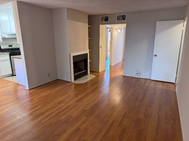 Foto del edificio - 430 E San Jose Ave