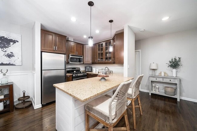 Foto del edificio - 2121 E 1st St