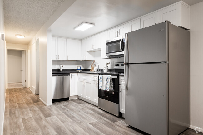 2HAB, 1BA - 1.120 ft² - The 500 Townhomes