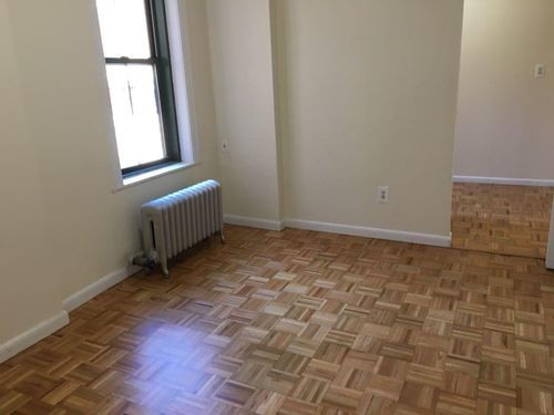 Foto principal - 535 E 79th St