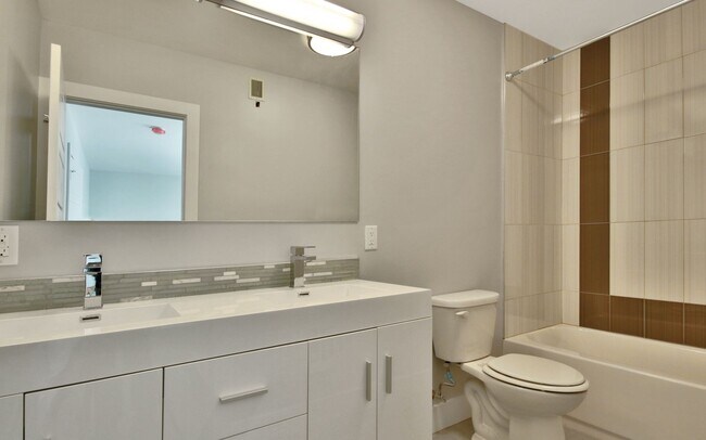 Foto del edificio - 5208 Polk St