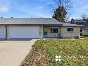 Building Photo - 3105 S 108th St