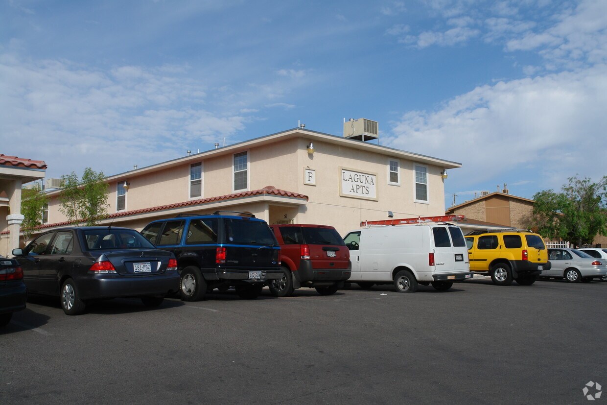 Foto del edificio - Laguna Apartments