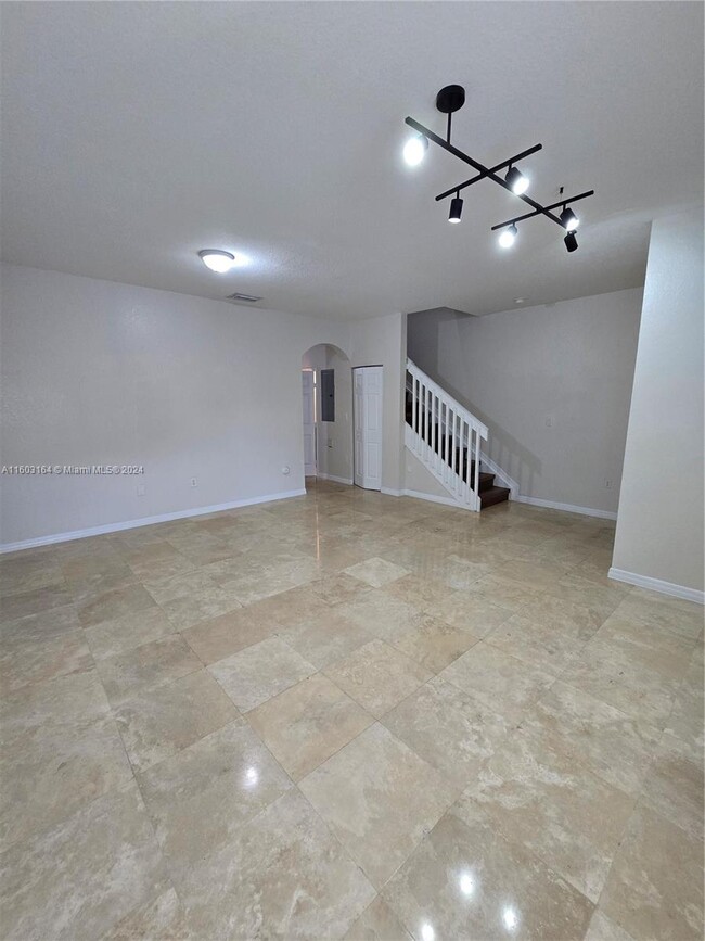 Foto del edificio - 14067 SW 49th Ct