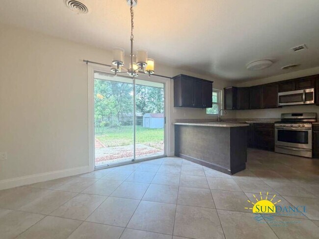 Foto del edificio - Gorgeous 3 Bedroom Home in Fort Walton Beach!