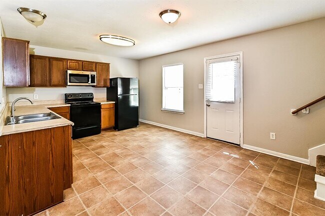 Foto del edificio - 1010 Sycamore Ridge Ln
