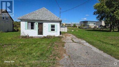 Building Photo - 14 Elm Grove Ave