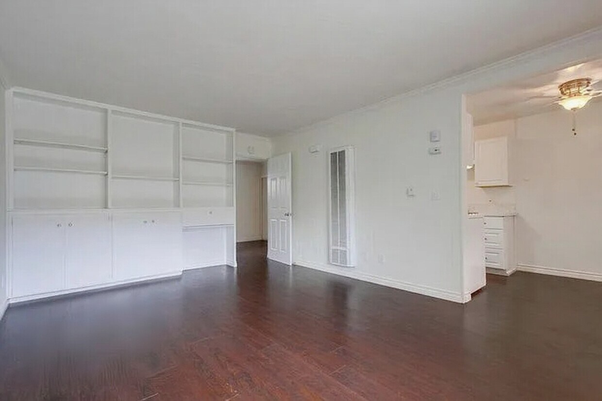 Foto principal - 3819 Wilson Ave