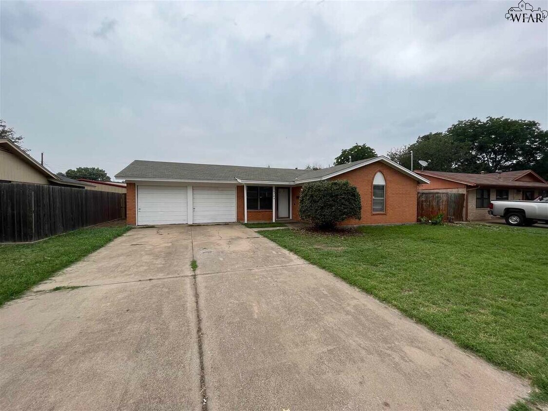 Foto principal - 4704 N Shore Dr