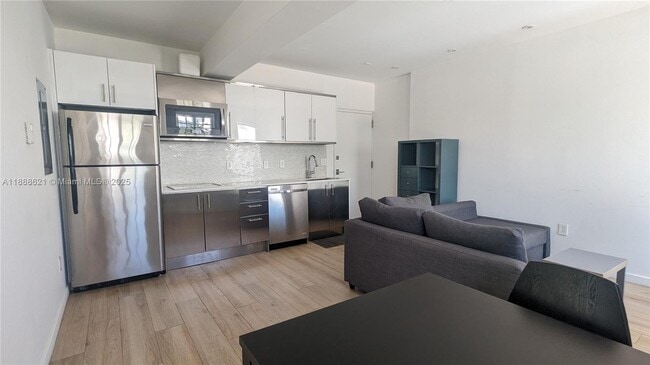 Foto del edificio - 700 16th St