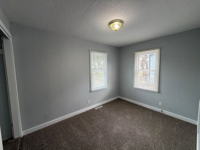 Foto del edificio - Welcome Home! Don’t Miss This One