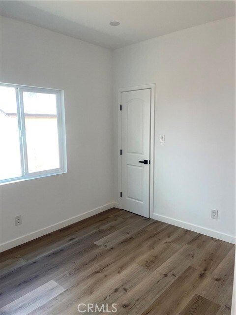 Building Photo - 455 W Cowles St