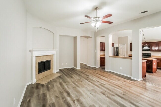 Foto del edificio - 924 Hemlock Trail