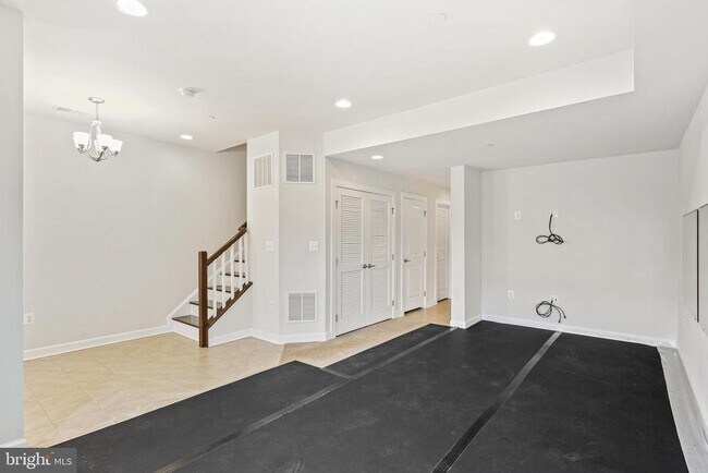 Building Photo - 7211 Howison Hill Ln