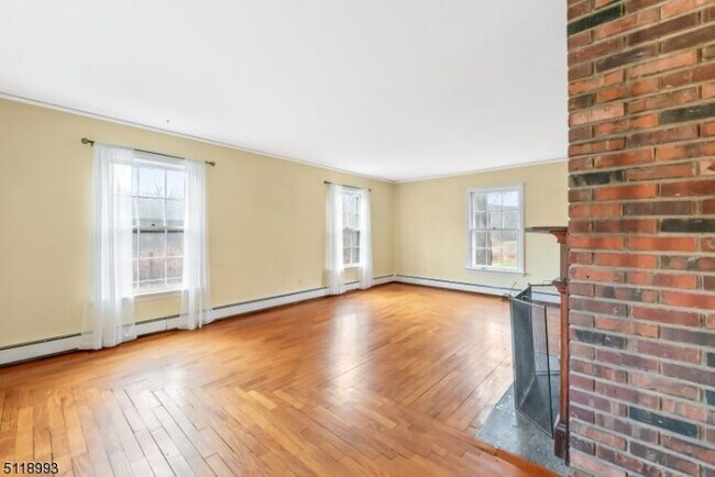 Foto del edificio - 27 Corey Ln