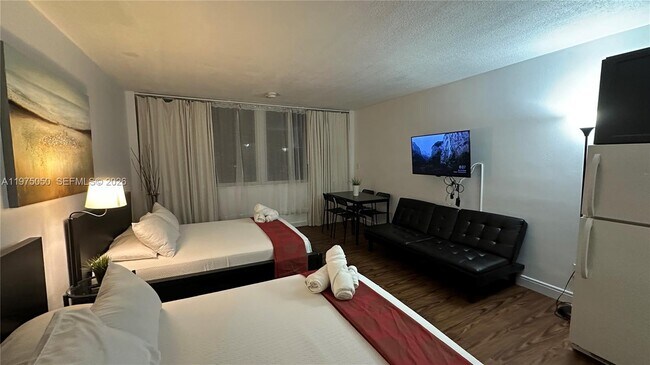 Building Photo - 19201 Collins Ave