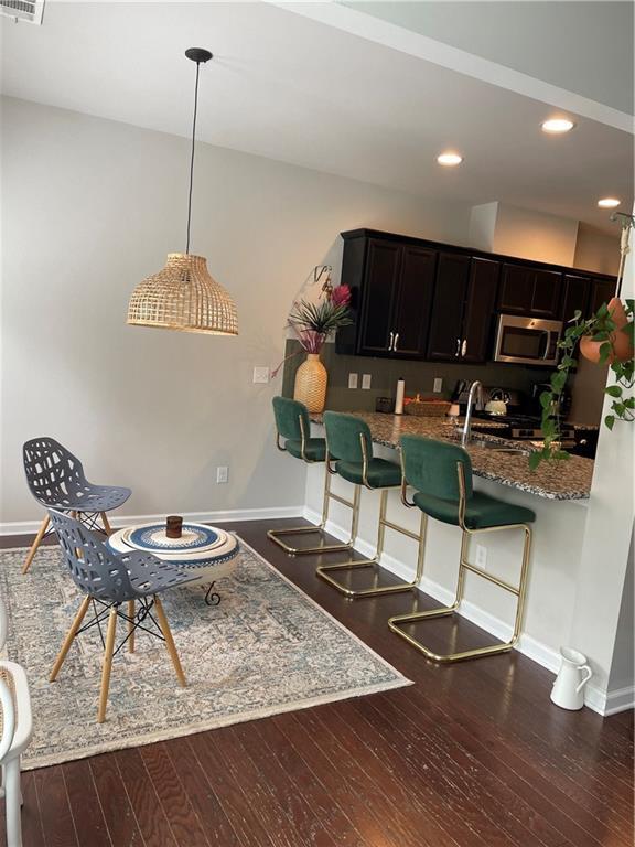 Foto del edificio - 7105 Elmwood Ridge Ct