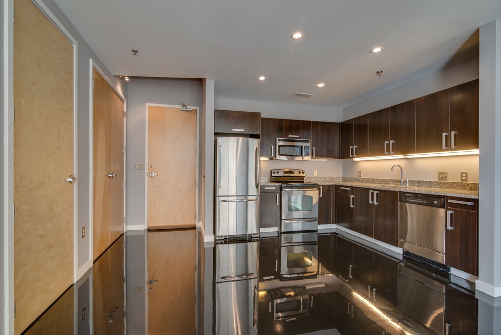 Foto principal - 600 12th Ave S