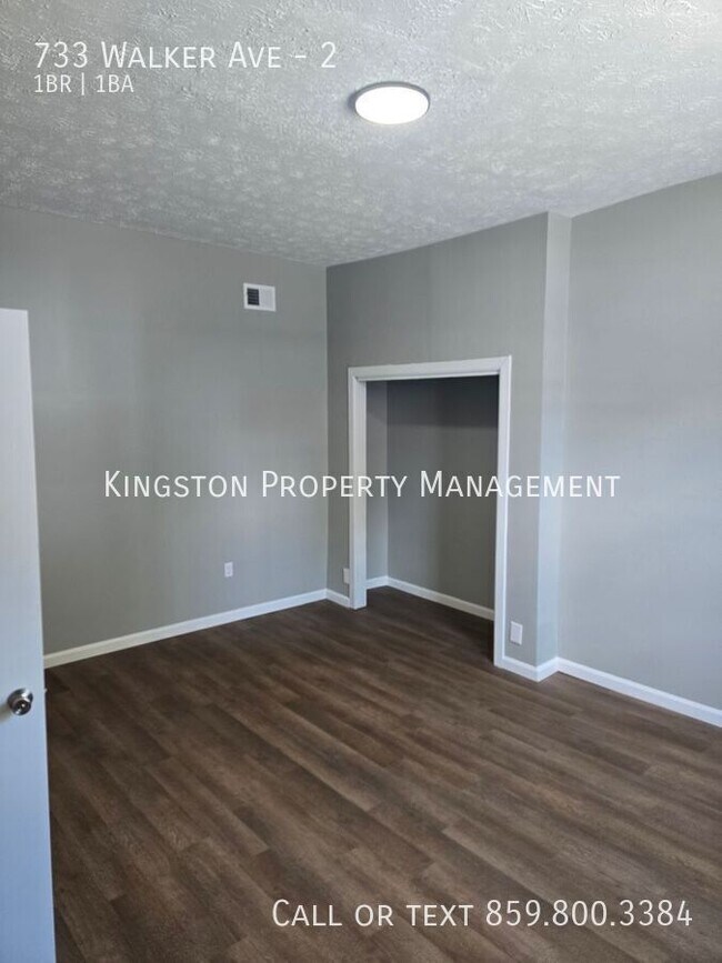 Building Photo - 733 Walker Ave