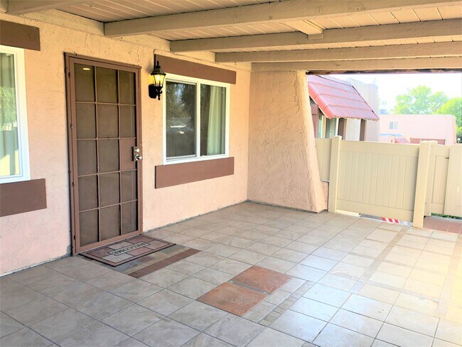 Building Photo - 13260 Umah Pl