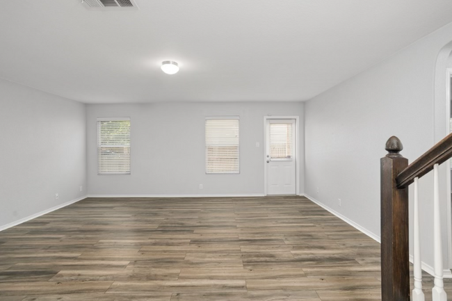 Building Photo - 2311 S Rim