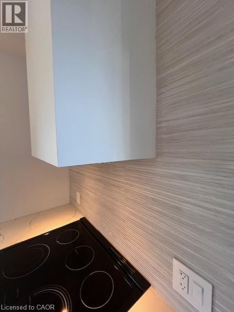 Photo du bâtiment - 286 E 45th St