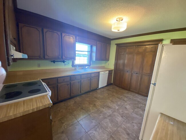Foto del edificio - 3564 Mills Rd