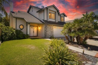 Building Photo - 26162 Canary Ct