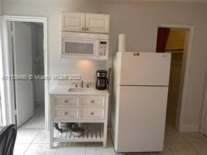 Foto del edificio - 7121 Taft St