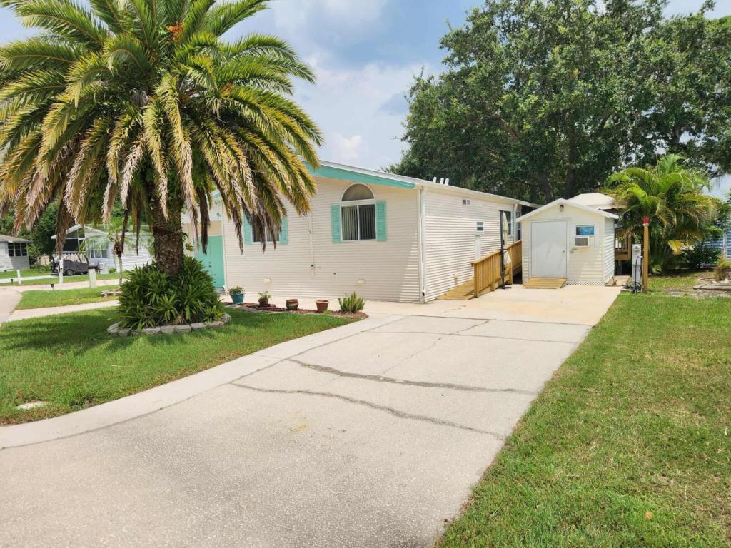 Foto principal - 582 Lake Dr