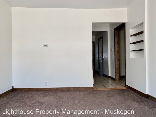Building Photo - 2 br, 1 bath House - 1350 Adams St