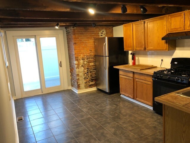 Cocina - 1130 Crease St