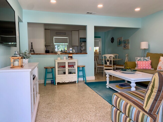 Foto del edificio - 538 Lafayette Ct