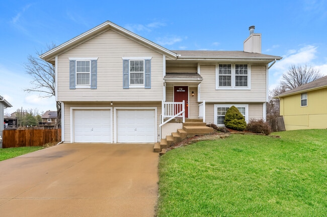 Building Photo - 328 Shenandoah Dr