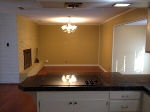 Building Photo - 325 Prairieview Dr
