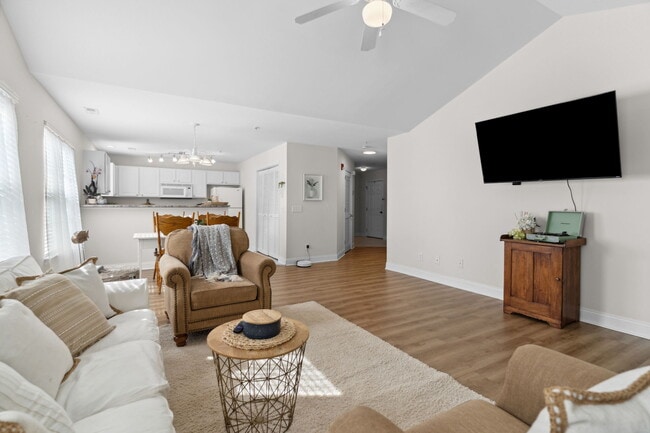 Building Photo - 1422 Willoughby Park Ct
