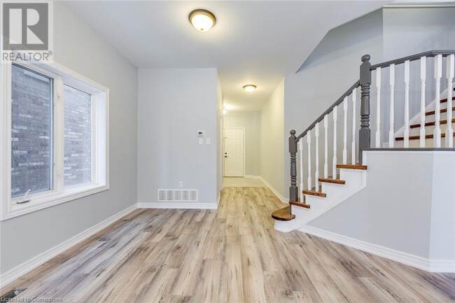 Building Photo - 5160 Bird Blvd