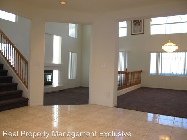 Building Photo - 7520 Enchanted Hills Ct