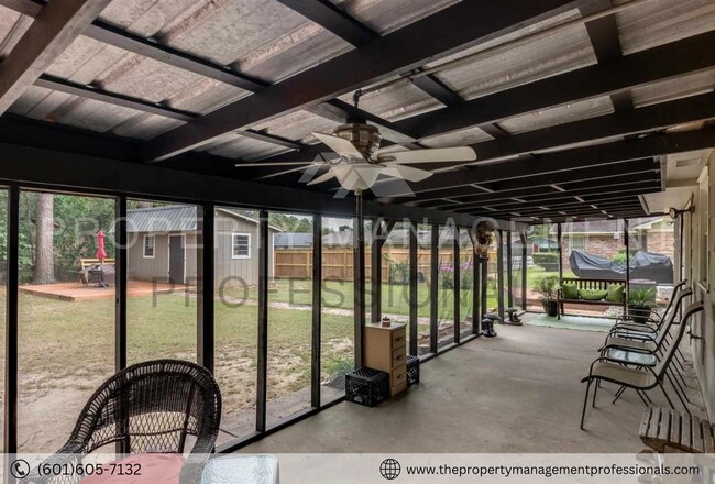 Foto del edificio - 1258 Deerfield Ln