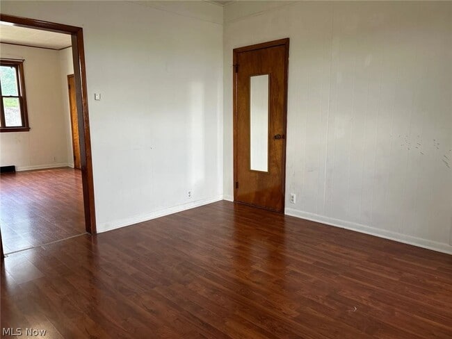 Building Photo - 214 Jacquette St