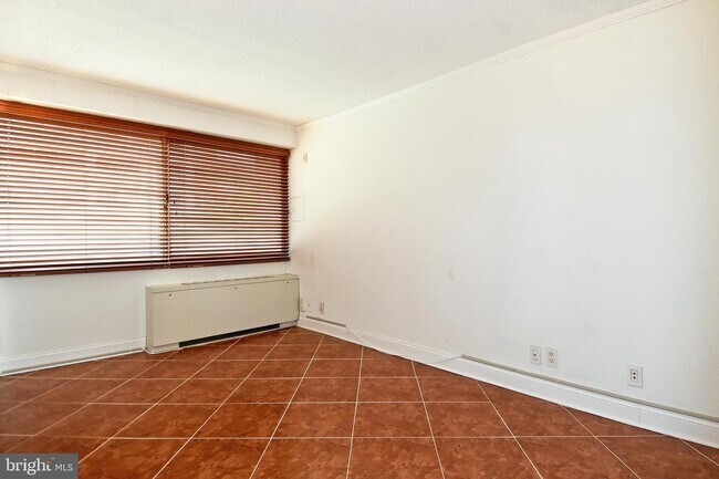 Building Photo - 5500 Friendship Blvd