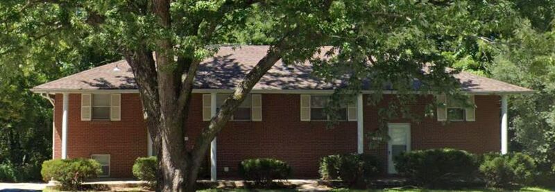 Foto principal - 2912 N River Terrace