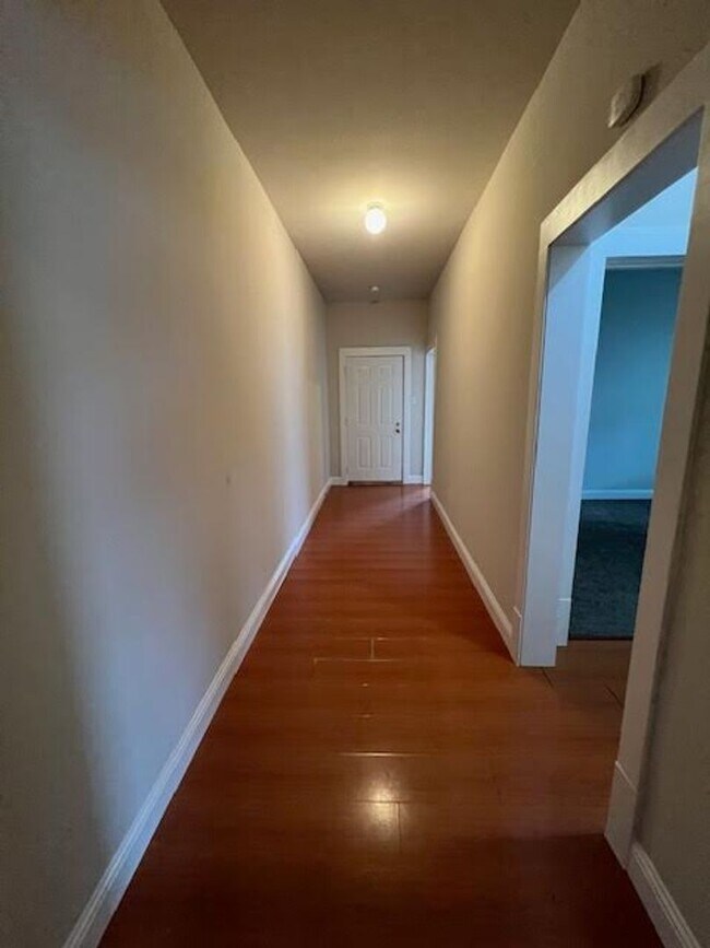 Foto del edificio - 2208 Sanger Ave