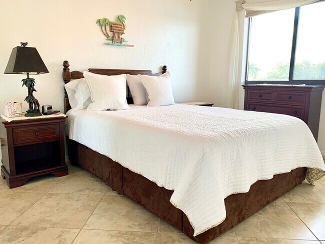 Foto del edificio - 260 Southbay Dr