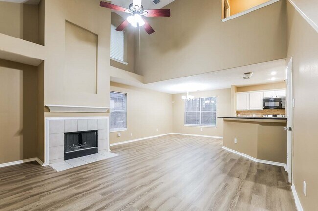 Foto del edificio - 7406 Telico Jct Ln